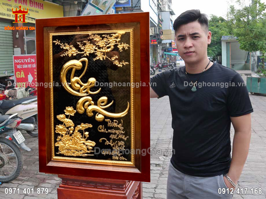 Tranh chữ cha mẹ dát vàng là món quà tặng cao cấp dành tặng cha mẹ